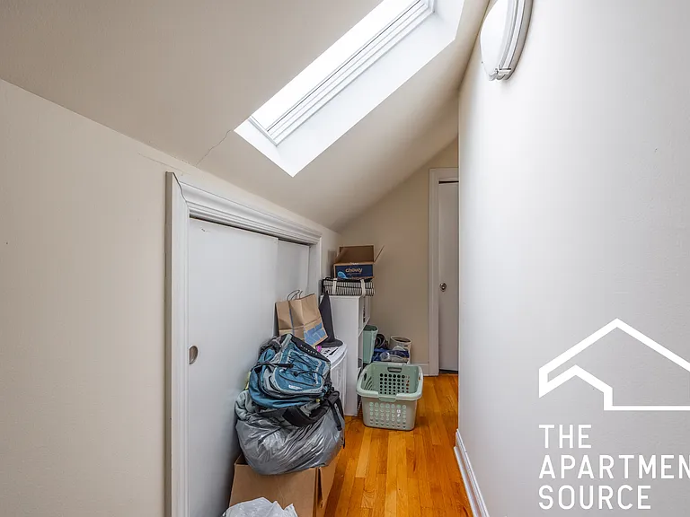 1738 W Altgeld St #2R — Photo 10