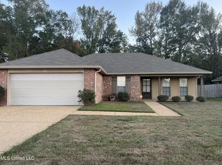 228 Winchester St, Byram, MS 39272