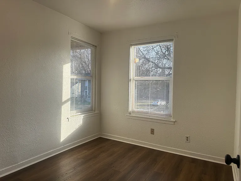 1217 Estelle St — Photo 5