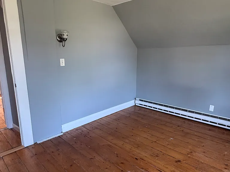 7 Central Ave — Photo 11
