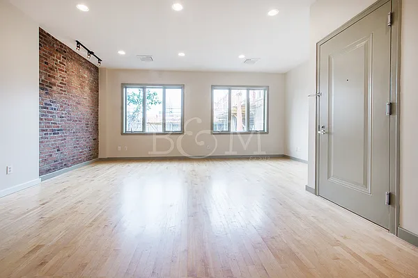 Rented by Brick&Mortar | media 1