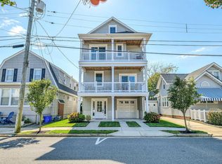 6 N Clermont Ave, Margate, NJ 08402
