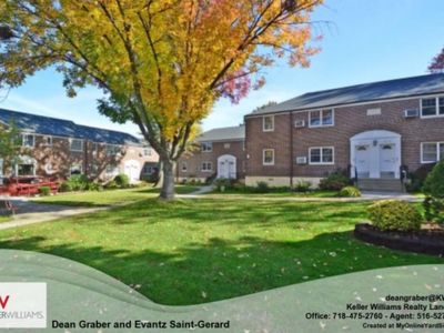 25237 60th Ave, Little Neck, NY, 11362