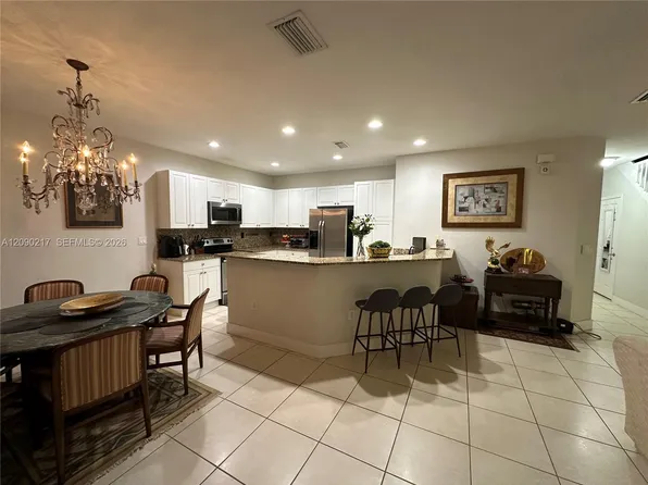 4745 Grand Cypress Cir N, Coconut Creek, FL 33073