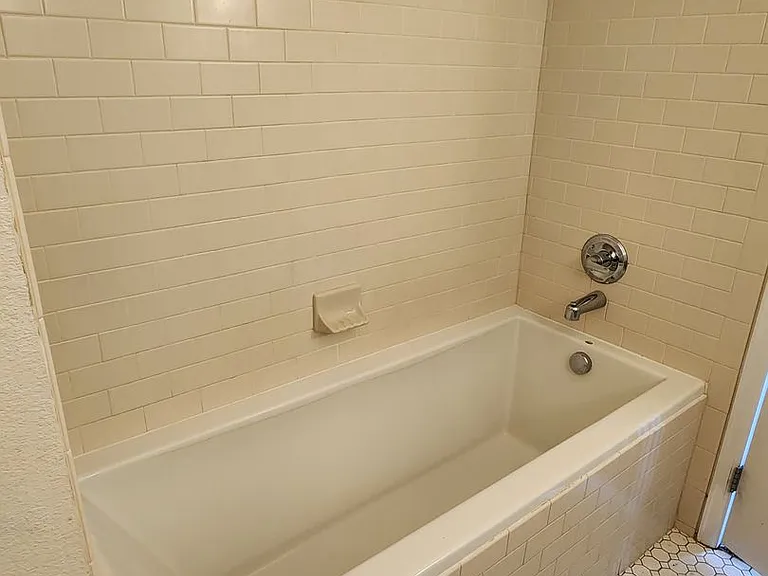 3865 S Dayton St #305 — Photo 15