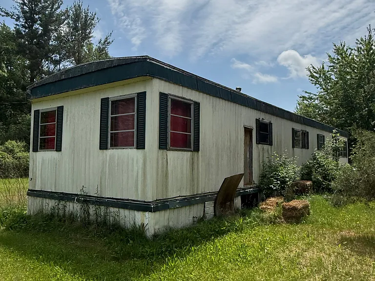 1404 N Rumbaugh Ln #11 — Photo 2