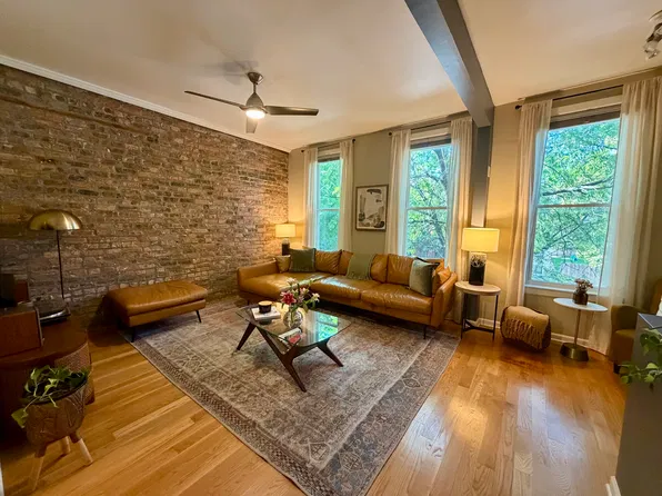 1941 N Oakley Ave #2, Chicago, IL 60647