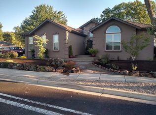 509 Robert Trent Jones Jr Blvd, Eagle Pt, OR 97524