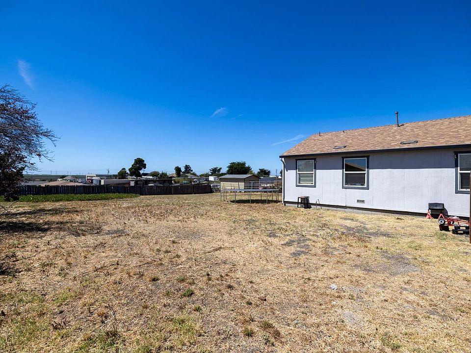 2nd image of 323 Addington Ln