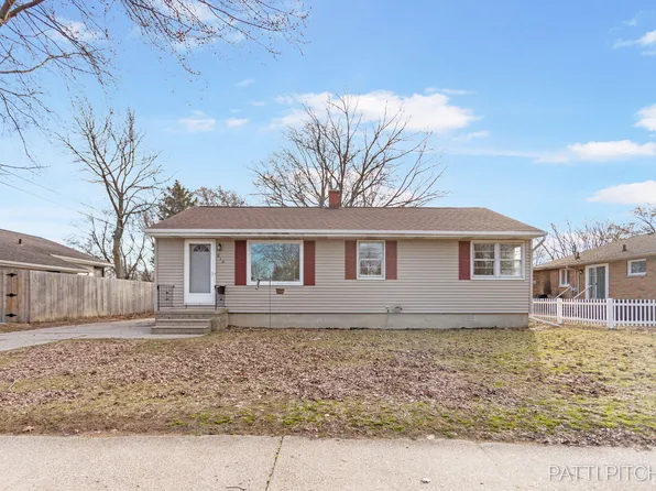 810 S Despelder St, Grand Haven, MI 49417