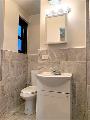 Rented by Dynamik Realty | media 14