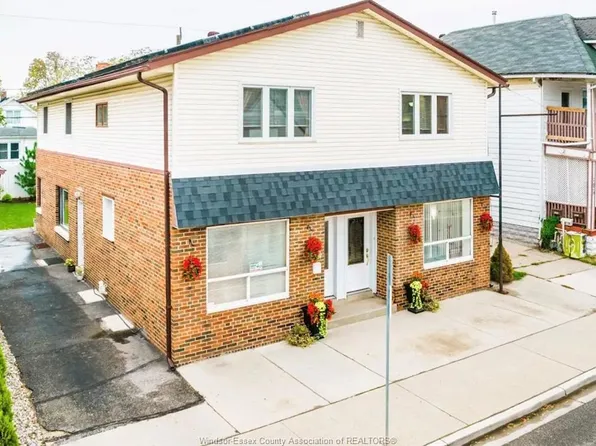 1637 Drouillard Rd, Windsor, ON N8Y 2S4