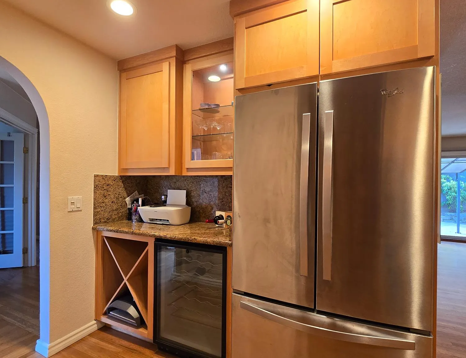 3 bed, 1300 sqft, $2,835 — Photo 3