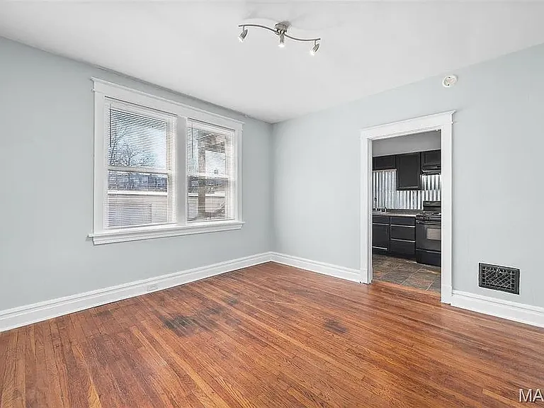 4710 Delor St #2W — Photo 15