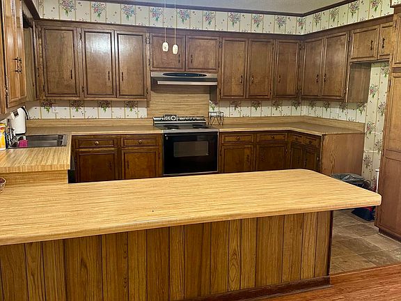4th image of 8425 Cedar Ridge Cir