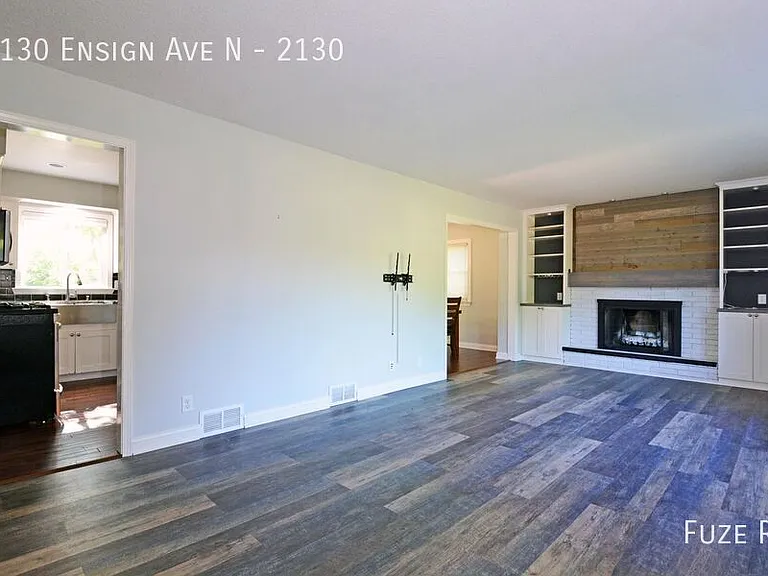 2130 Ensign Ave N #2130 — Photo 3