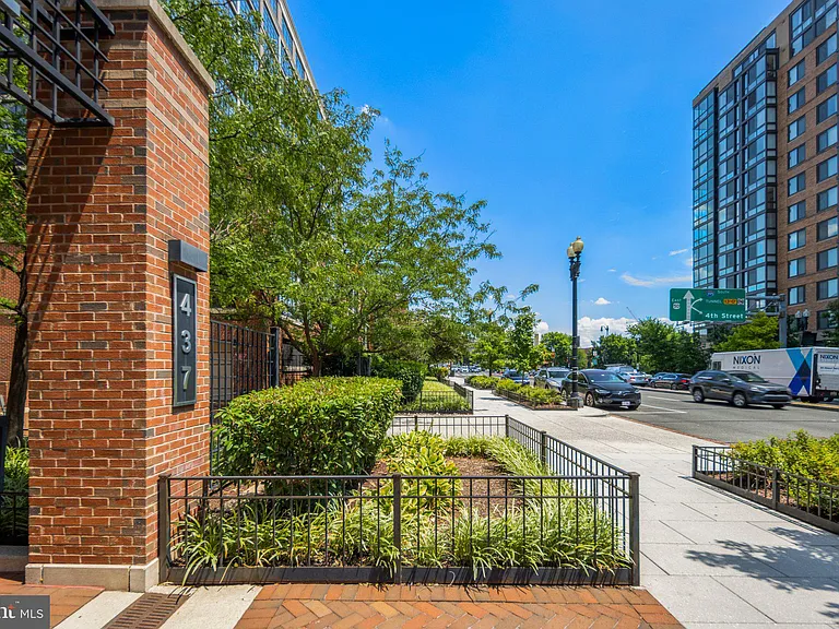 437 New York Ave NW #220 — Photo 51