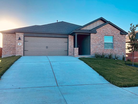 Corner lot, front of cul de sac and only one neighbor! Easy access in and out of the neighborhood or walking paths.
