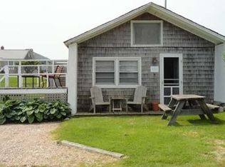 3 Nichols Ave, Narragansett, RI 02882