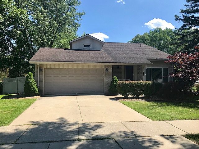 2nd image of 42311 Park Ridge Rd