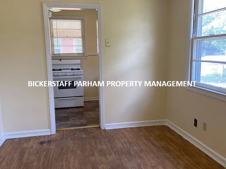 3053 Blan St — Photo 5