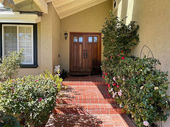 2nd image of 3335 Avenida Sierra