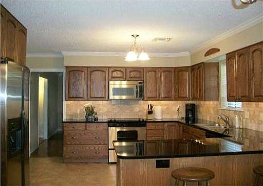 3rd image of 42 Chateau Trianon Dr