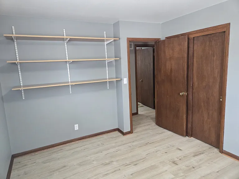 3477 S Kansas Ave — Photo 23