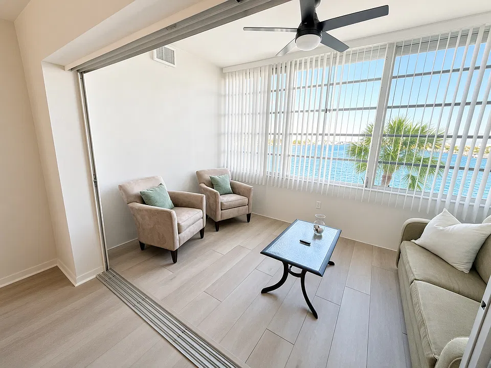 5555 Gulf Blvd #316