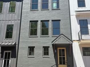 119 Chestnut Cir, Atlanta, GA 30342