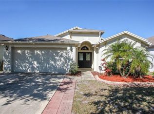 1218 Barclay Wood Dr, Ruskin, FL 33570