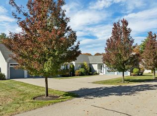 7 Evergreen Way, Windham, NH 03087