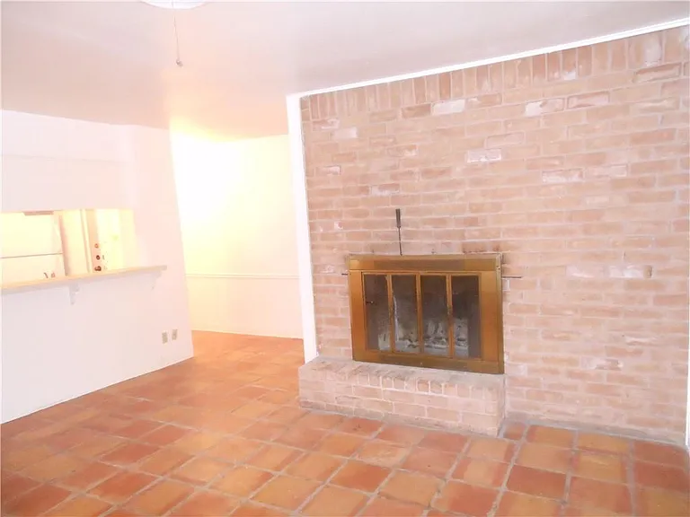 2308 Barton Skyway #B — Photo 8