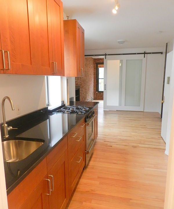 1st image of 52 Macdougal St APT 4B