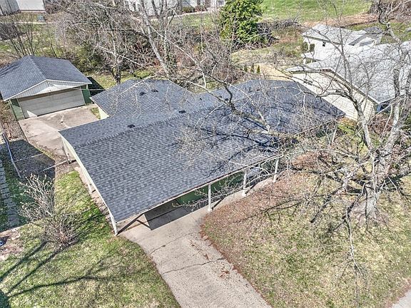 3rd image of 3931 N Newcastle Dr