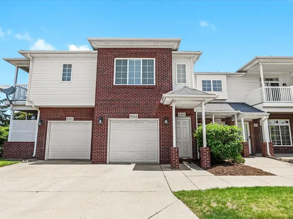 5811 Twin Oaks Dr, Sterling Heights, MI 48314