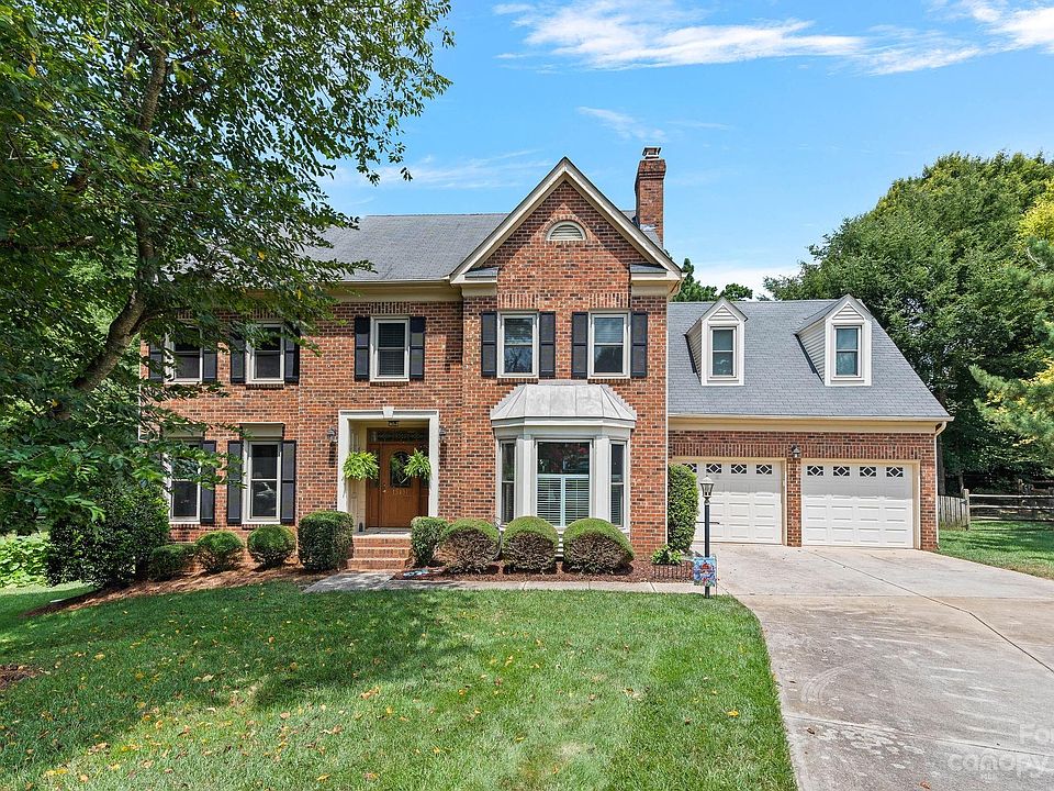 1st image of 15131 Chewtonglen Ln