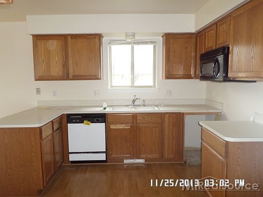 3rd image of 25739 Jeffery Ct