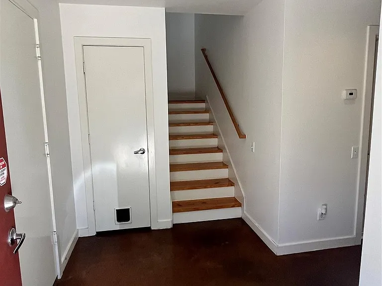 1315 Buckner St — Photo 13