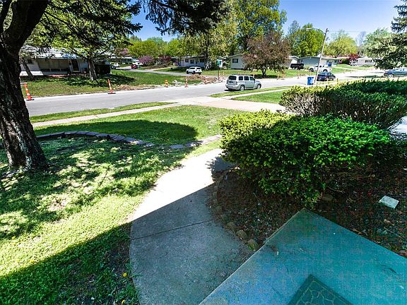 4th image of 1050 Rogers Ln