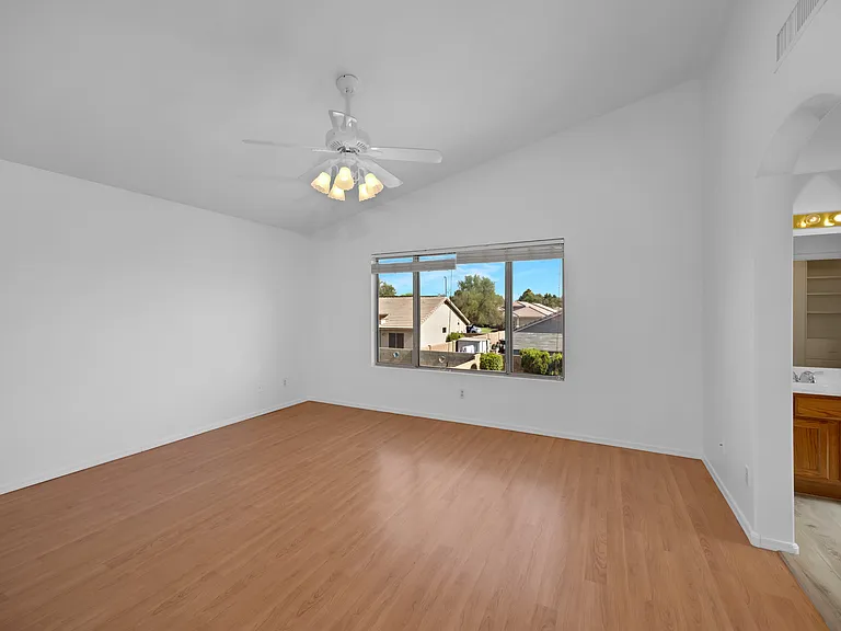 3309 E San Remo Ave — Photo 21