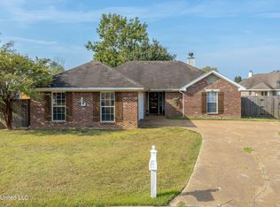 110 Chinkapin Cv, Pearl, MS 39208