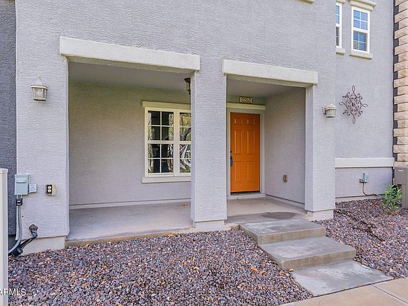 3rd image of 2252 E HUNTINGTON Drive