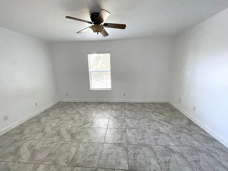 2600 Revolution St #105 — Photo 15