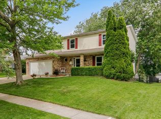 1316 Kenneth Dr, Bloomington, IL