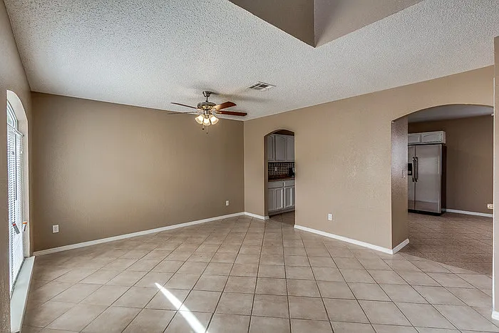 12233 Iverson Ct — Photo 7