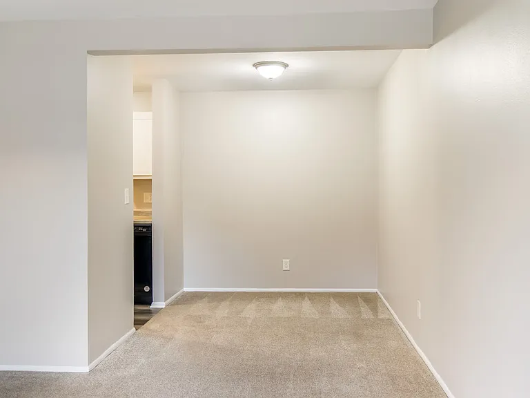 501 Wisconsin Ave #306 — Photo 5