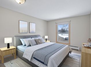 920 9th Ave S APT 5, Hopkins, MN 55343