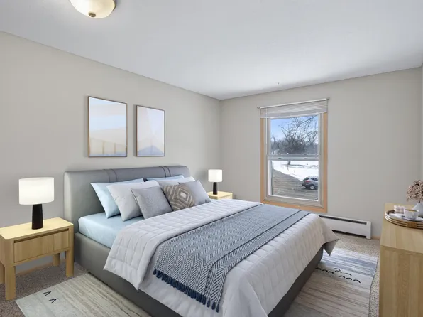 920 9th Ave S APT 5, Hopkins, MN 55343