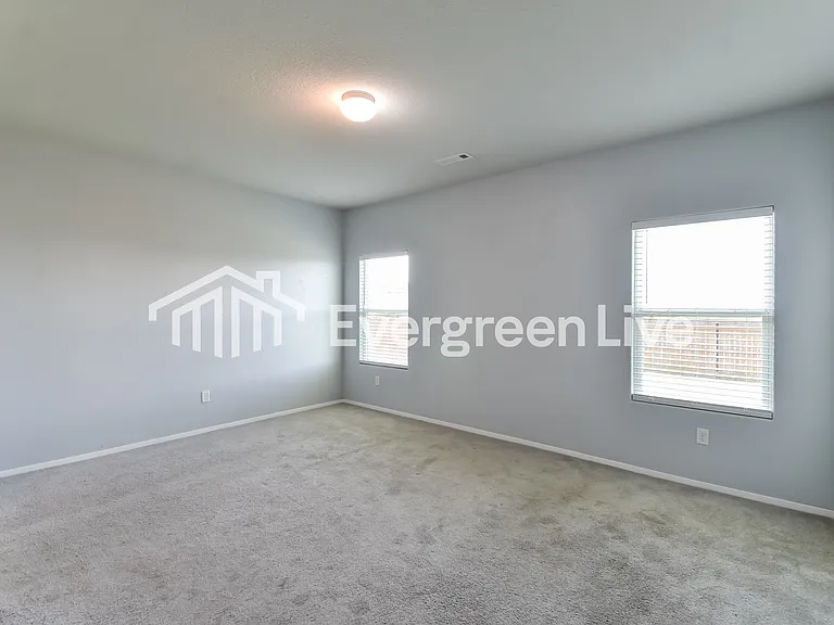 2833 Sebright Ave — Photo 13